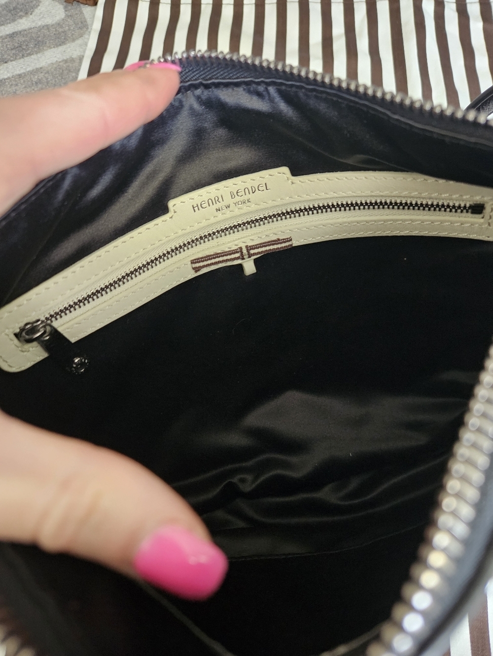Henri Bendel Dylan Black Fringe Leather Hobo Rivet Crossbody Bag + Dustbag - Picture 12 of 15